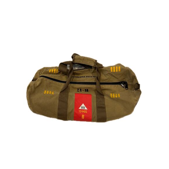 Flying Fortress Beige Canvas Duffel Gym Bag 24x10x10 - Picture 1 of 5